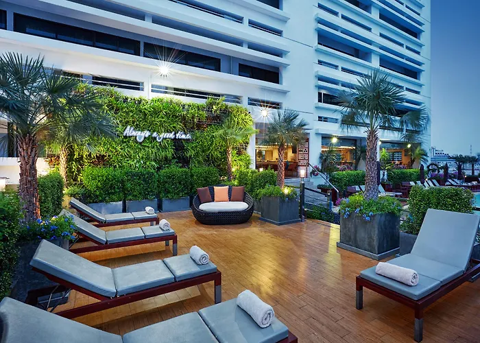 Hotel Centre Point Silom 4*