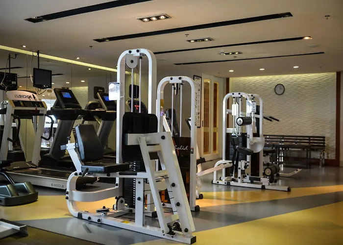 Centre Point Silom 4*