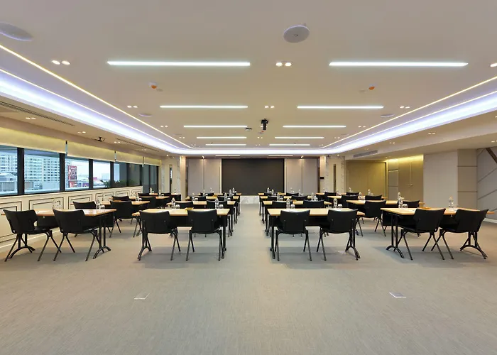 Centre Point Silom