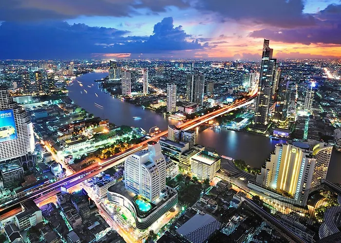 Centre Point Silom 4*